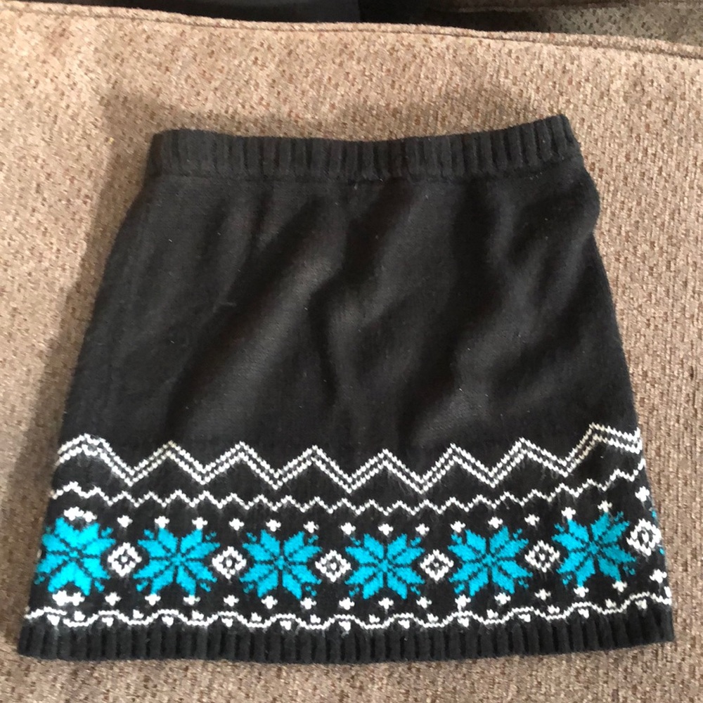 Girls medium size sweater mini skirt
